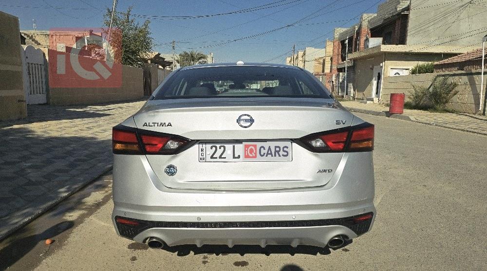 نیسان ئەلتیما